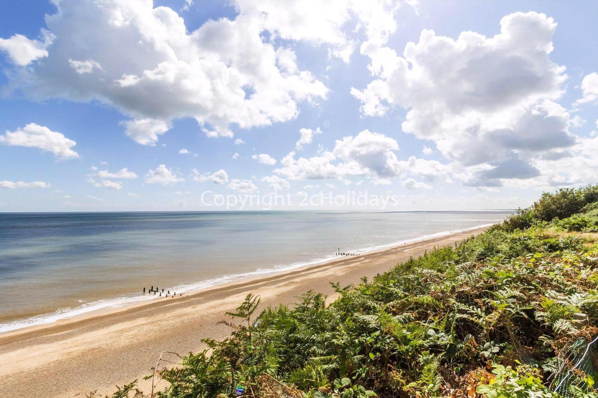 Beautiful Caravan For Hire With A Partial Sea View In Suffolk Ref 32042Az ローストフト エクステリア 写真