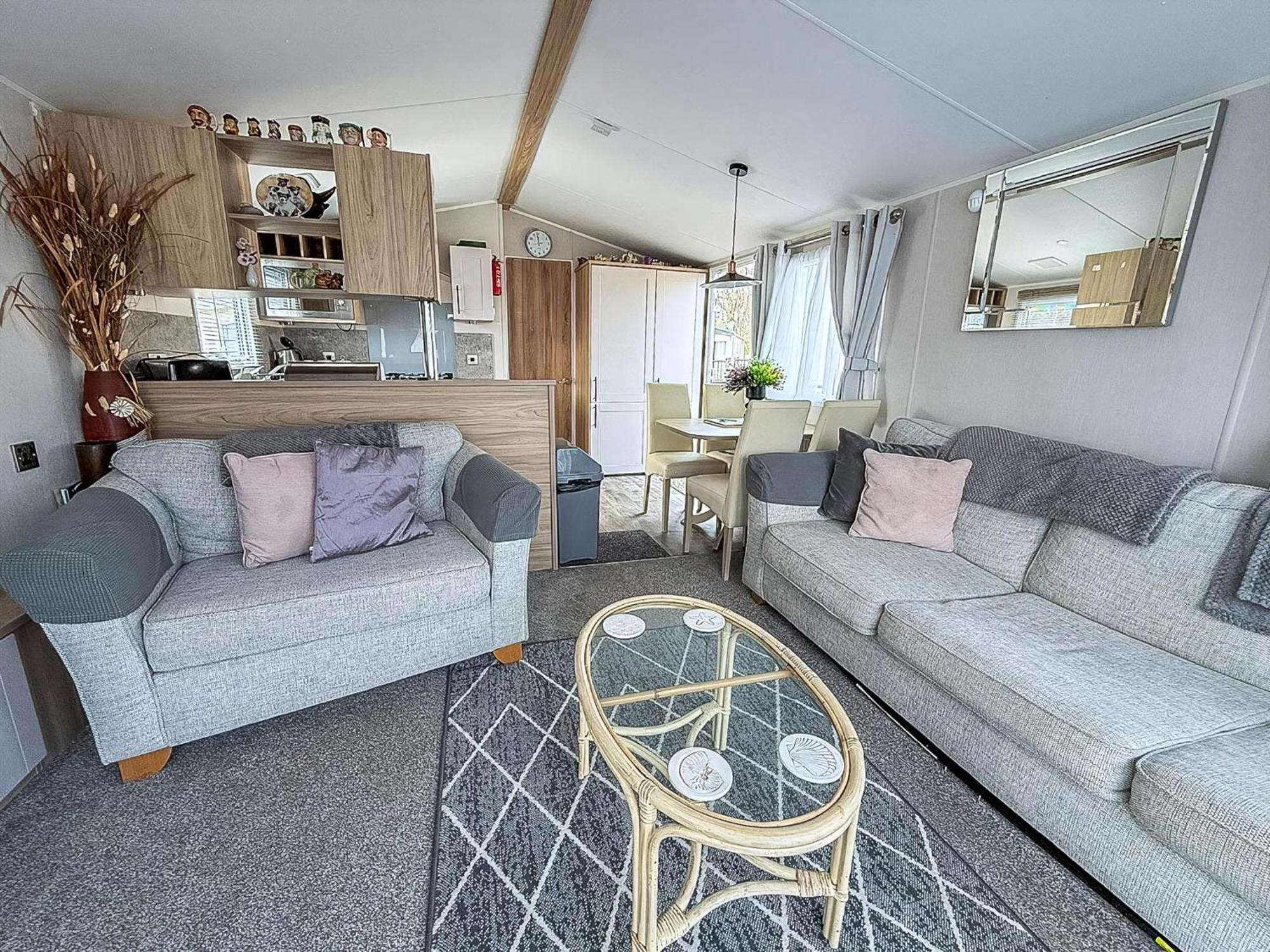 Beautiful Caravan For Hire With A Partial Sea View In Suffolk Ref 32042Az ローストフト エクステリア 写真